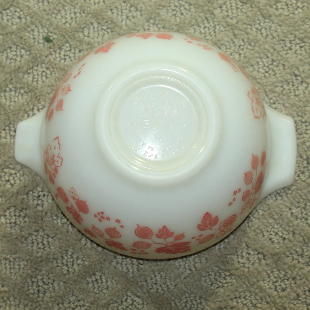 Vtg PYREX Pink Gooseberry 4 Piece Cinderella Mixing Bowl Set  444 443 442 441 - Picture 15 of 15